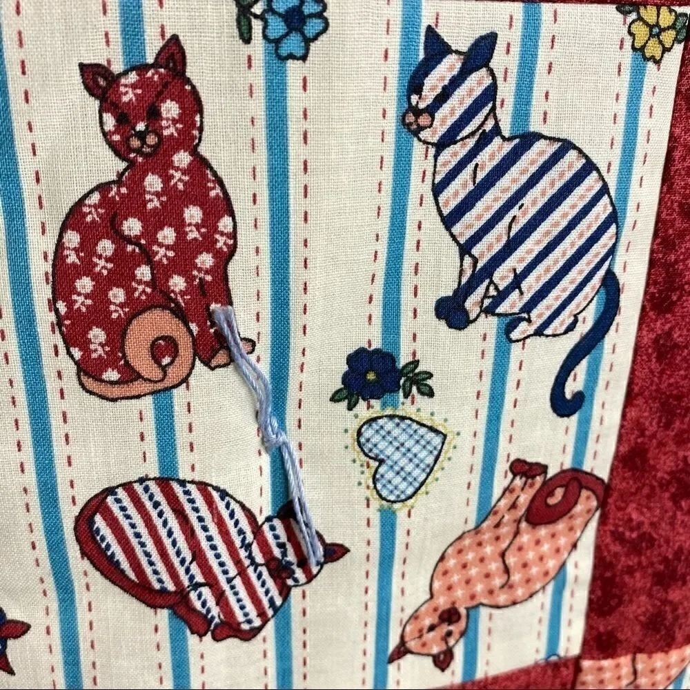 Handmade NWT cat themed baby or lap quilt 43” X 38”